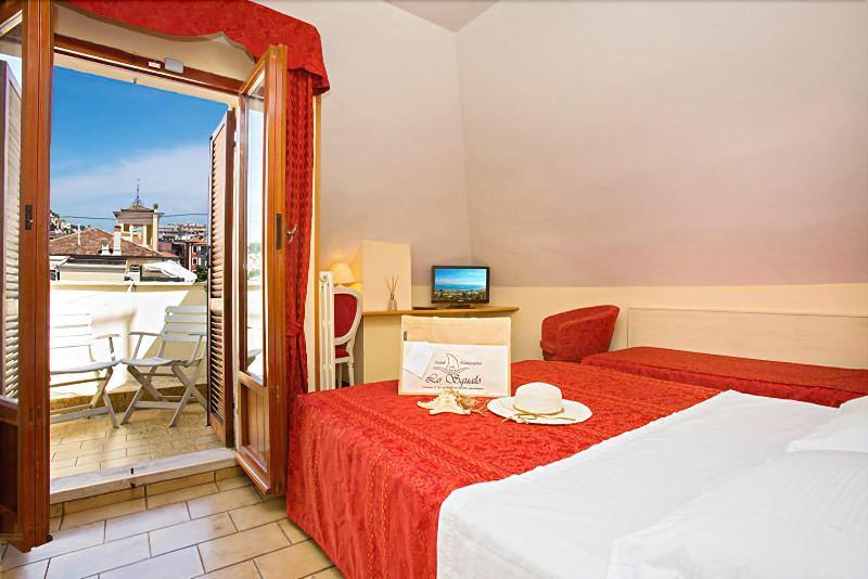 Hotel Lo Squalo Гротамаре Екстериор снимка